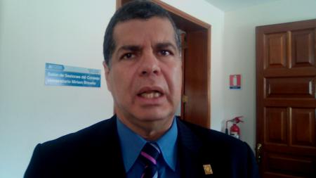 Raúl Huizzi, decano de la Faces (Foto Golfredo Lobo)
