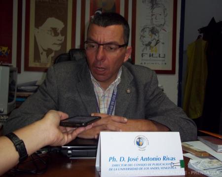 José Antonio Rivas Leone, coordinador del Consejo de Publicaciones de la ULA (Foto Lander Altuve)
